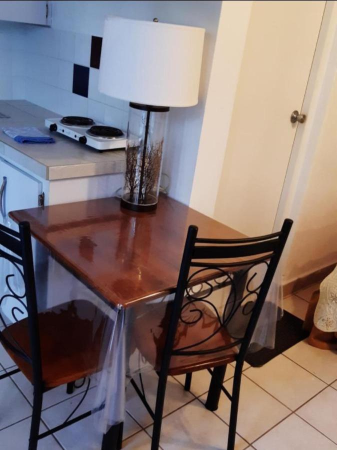 Palmita Hotel Hostel Oranjestad Ngoại thất bức ảnh