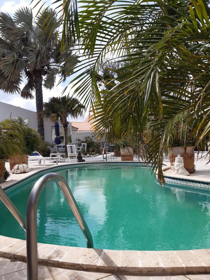 Palmita Hotel Hostel Oranjestad Ngoại thất bức ảnh