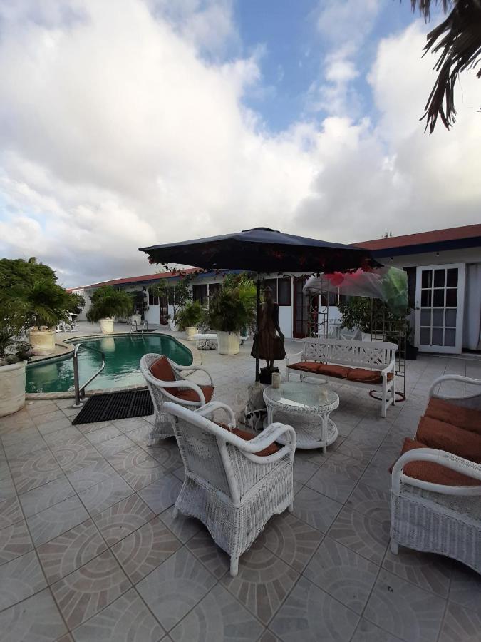 Palmita Hotel Hostel Oranjestad Ngoại thất bức ảnh